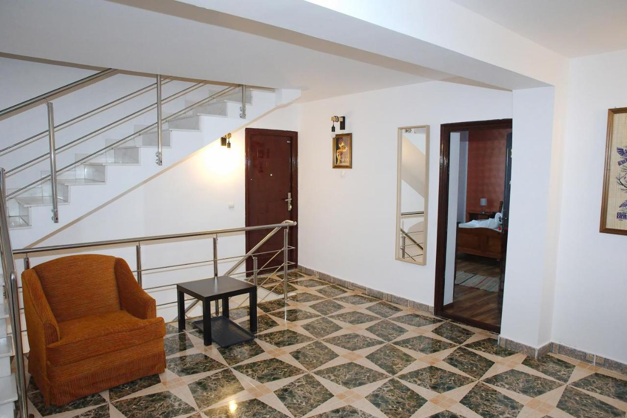 Pensiunea Royal Ranca Exterior foto